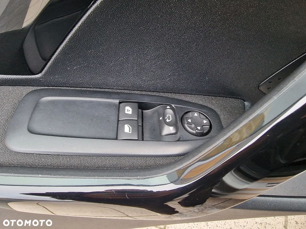 Peugeot 208 PureTech 82 Active - 12