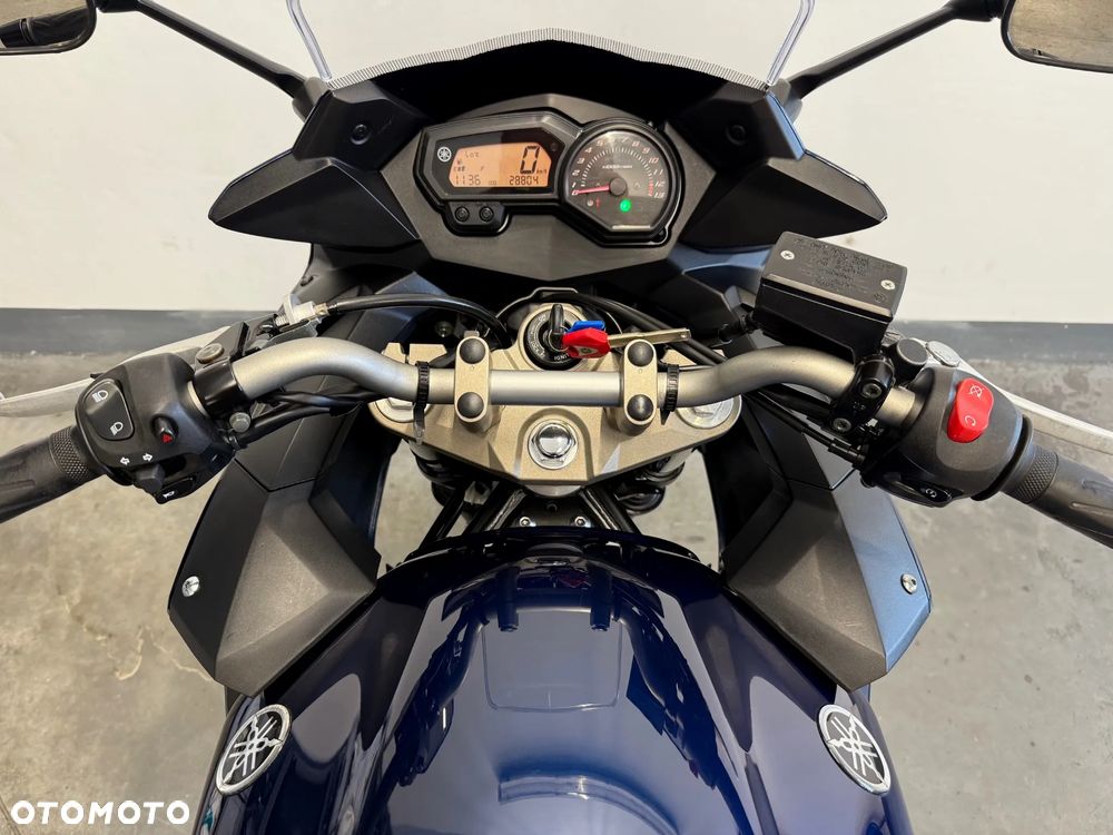 Yamaha XJ - 9