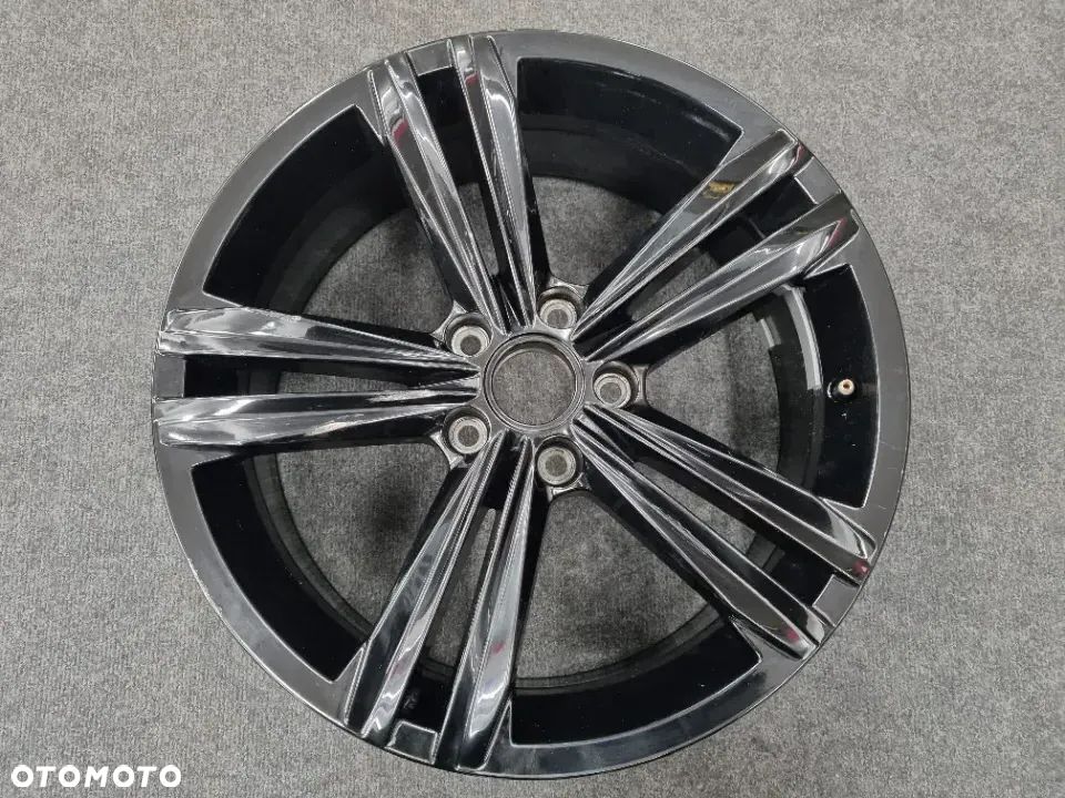 Alufelga Volkswagen Tiguan 18 cali 5x112  5NA601025H 1szt. - 1