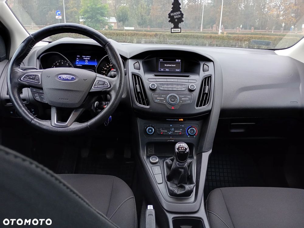 Ford Focus - 11