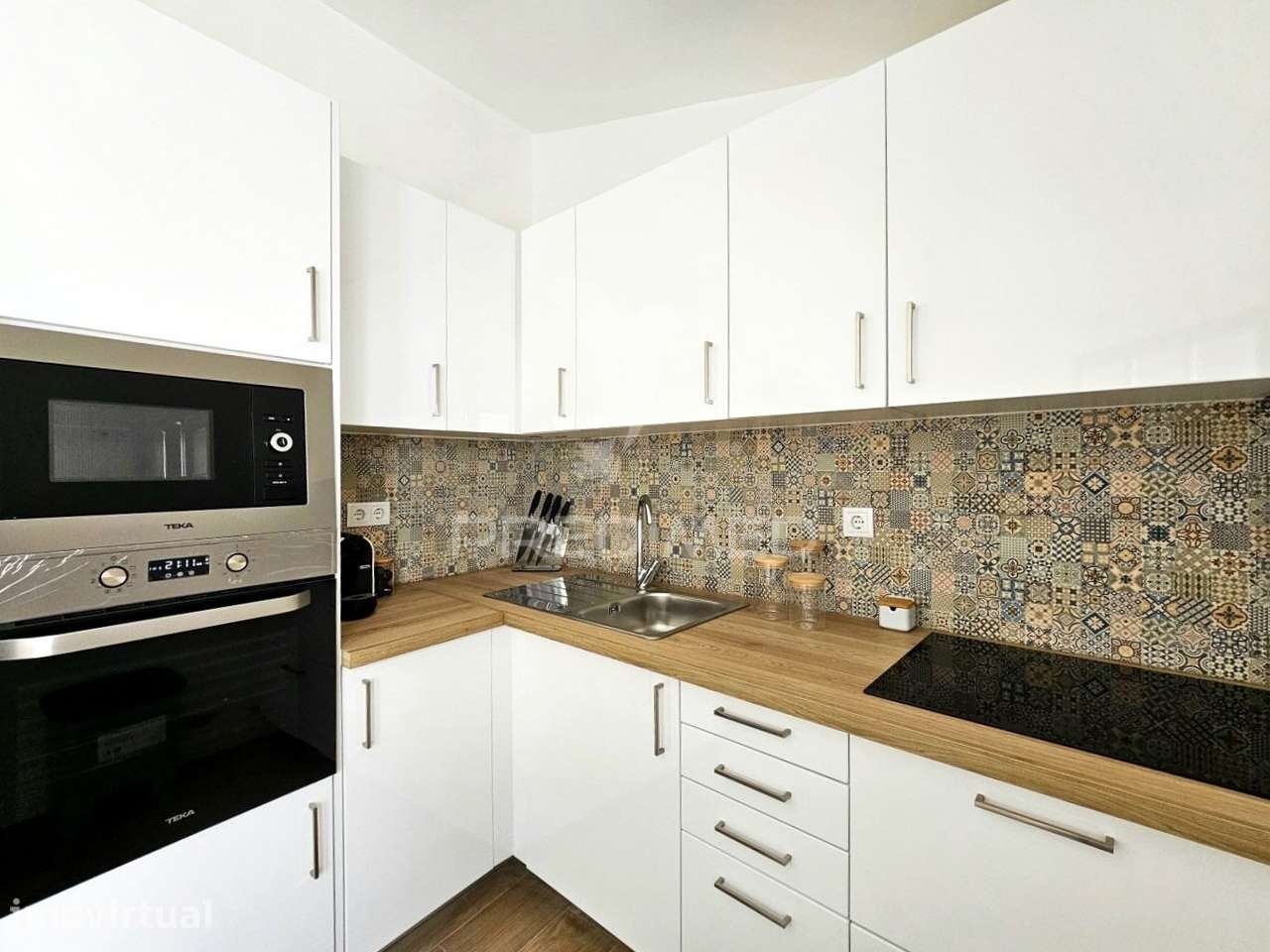 Moradia T2 renovada no centro de Castro Verde - Grande imagem: 2/24