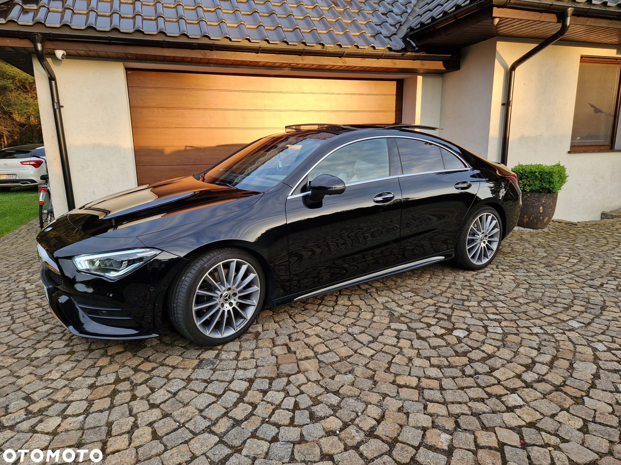 Mercedes-Benz CLA 250 4-Matic 7G-DCT - 14