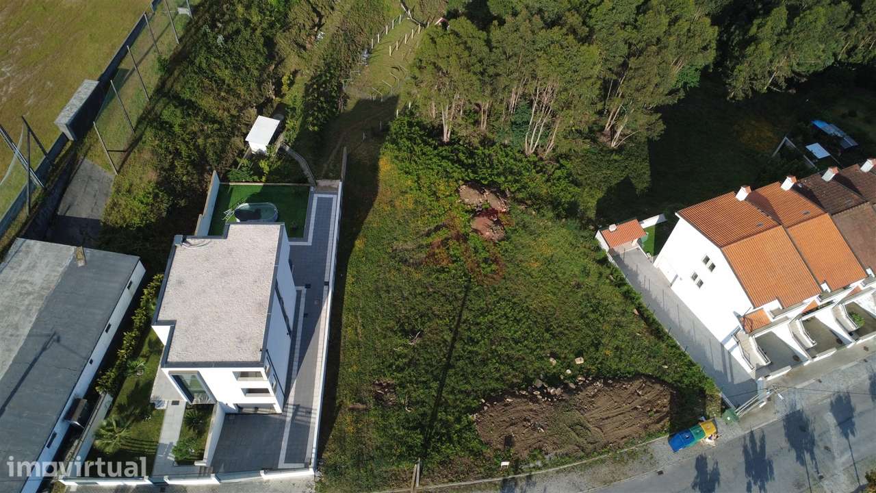 Terreno para construção com 2.472,45 m2, em Barrosas (Santo Estêvão), - Grande imagem: 3/10