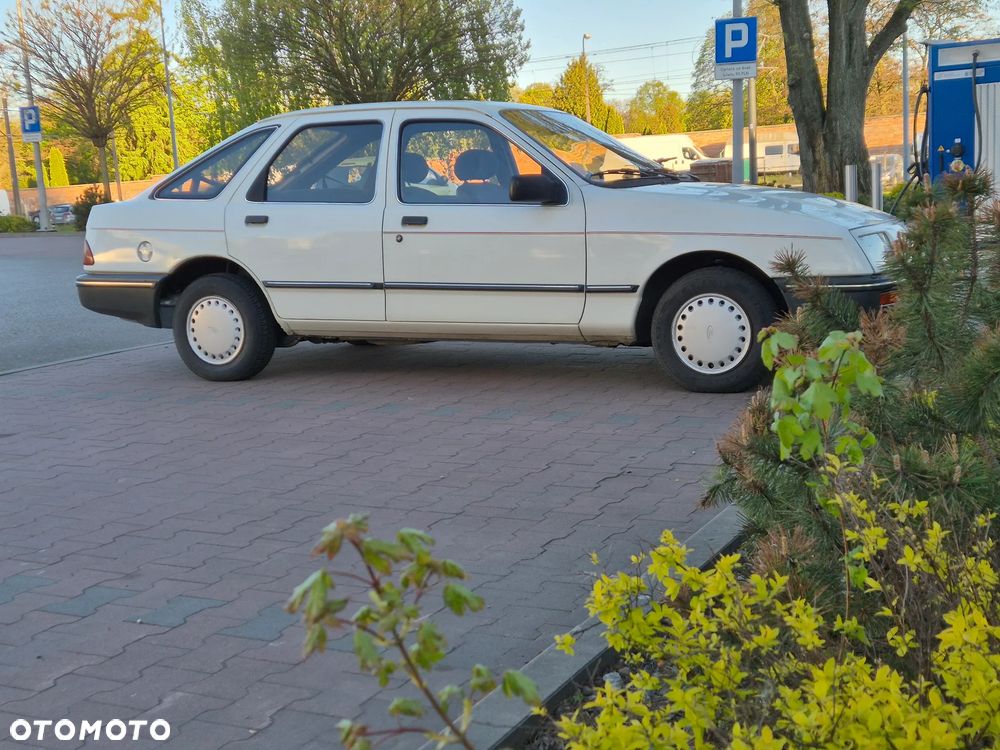 Ford Sierra - 14