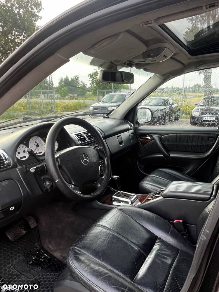 Mercedes-Benz ML - 7