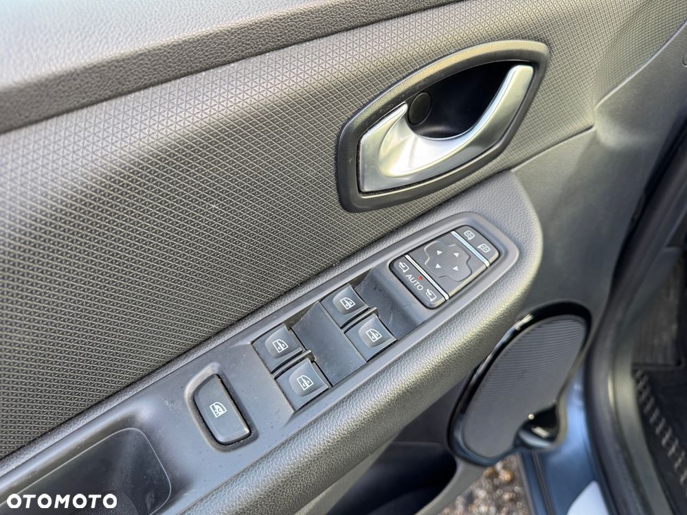 Renault Clio Energy TCe 120 EDC Bose Edition - 22