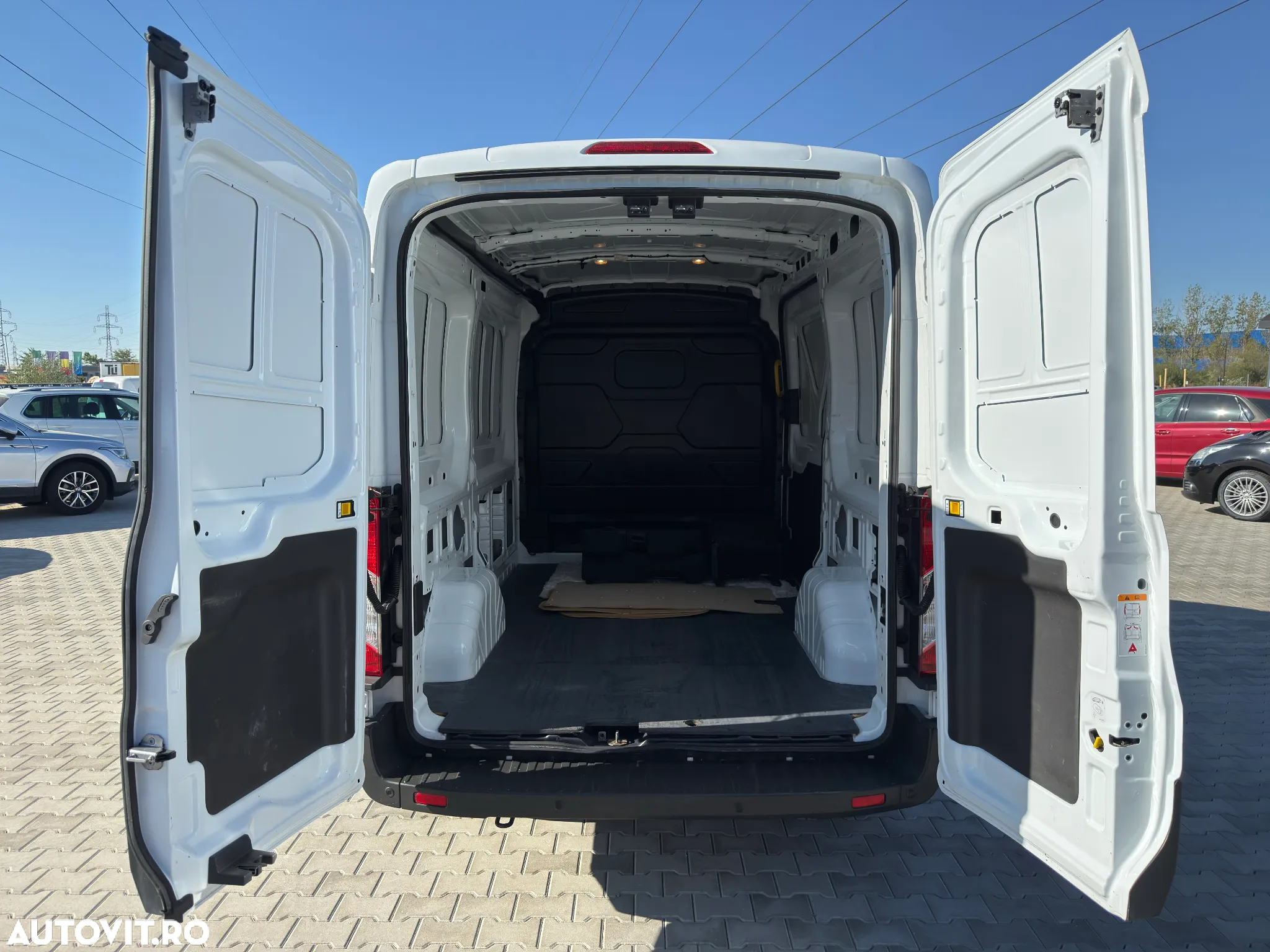 Ford TRANSIT L2H2 - 21