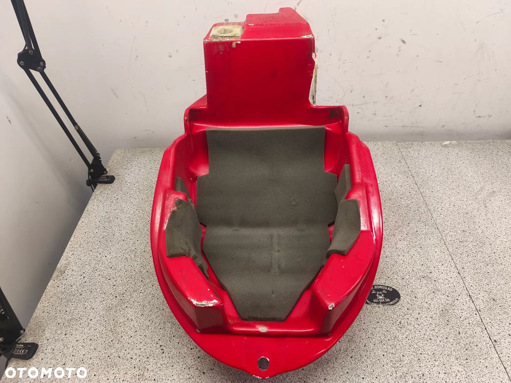 Bak, zbiornik paliwa Triumph Sprint 955i 955 ST - 16