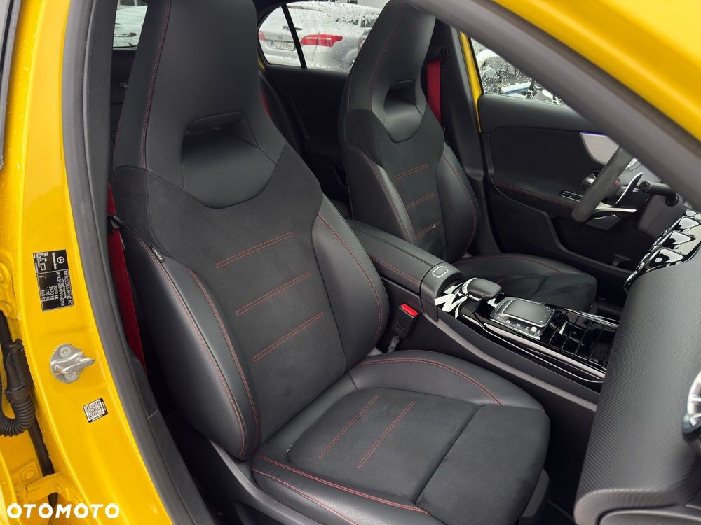 Mercedes-Benz Klasa A 35 AMG 4-Matic 7G-DCT - 26