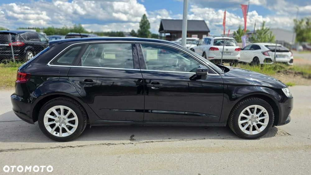 Audi A3 Sportback - 4