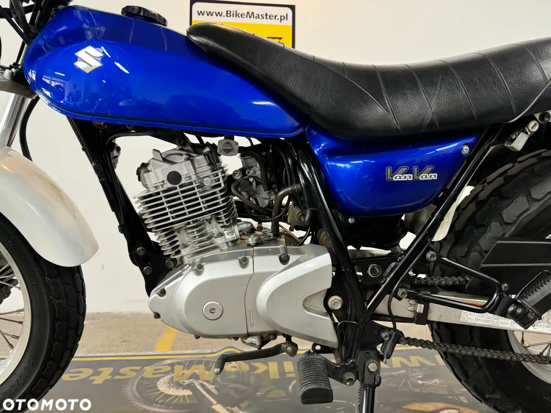 Suzuki RV - 23