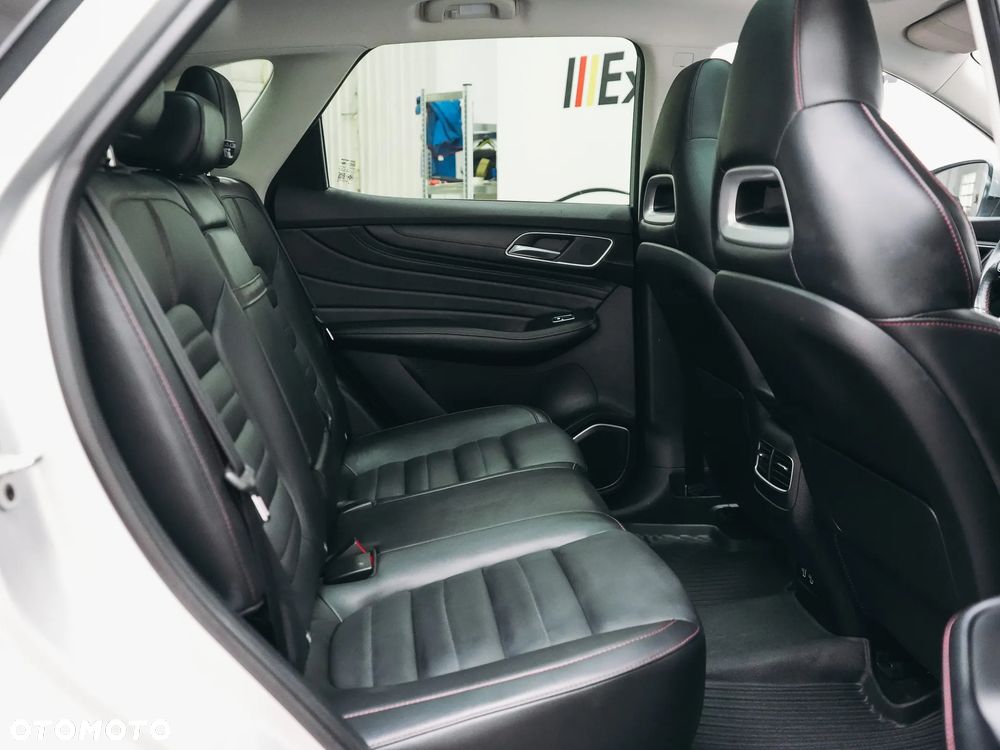 MG HS PHEV Luxury - 31