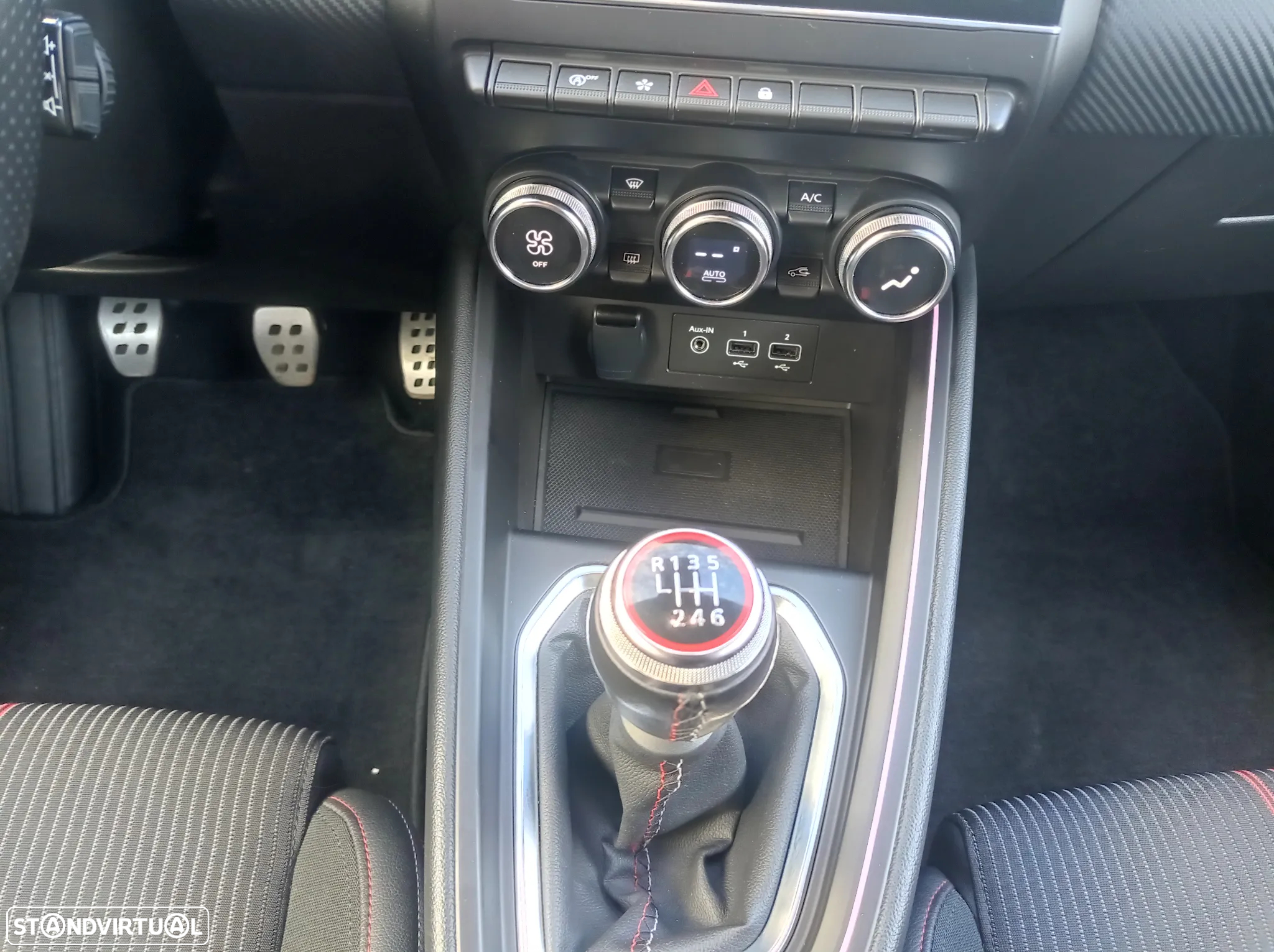 Renault Clio 1.0 TCe RS Line - 24