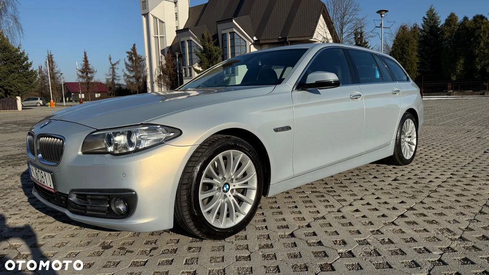 BMW Seria 5 525d xDrive Touring Luxury Line - 1