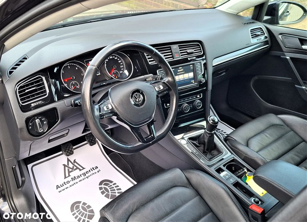Volkswagen Golf 2.0 BlueTDI Highline - 15