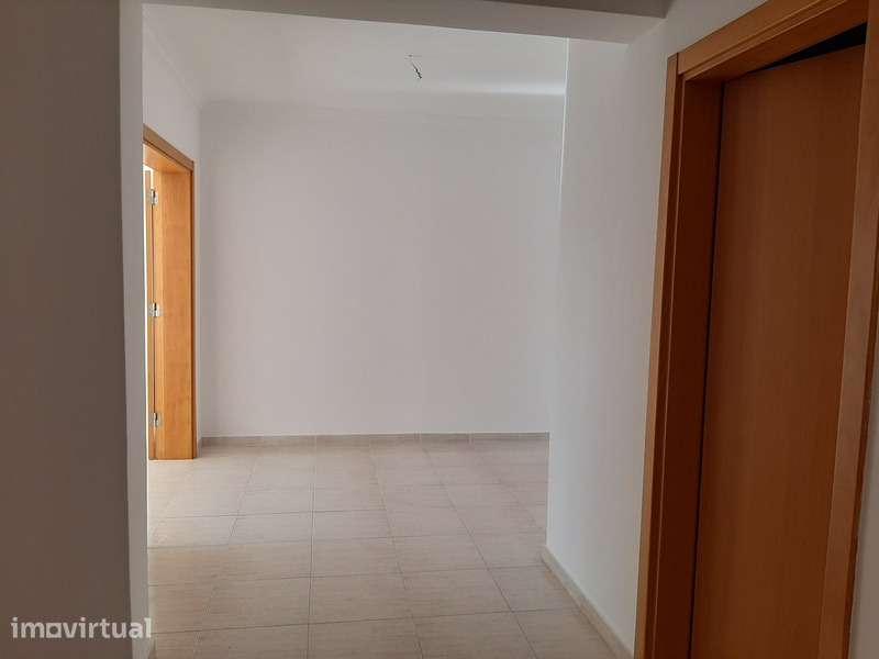 Apartamento em Azambuja, Azambuja - Grande imagem: 3/16