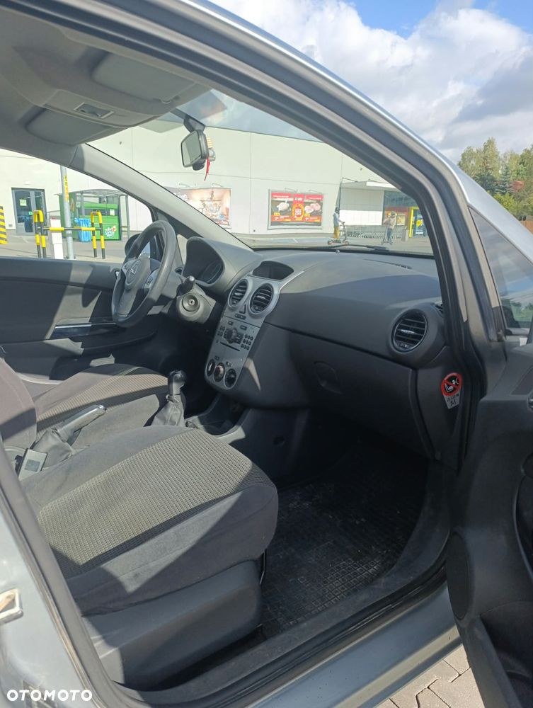 Opel Corsa 1.2 16V Essentia - 16