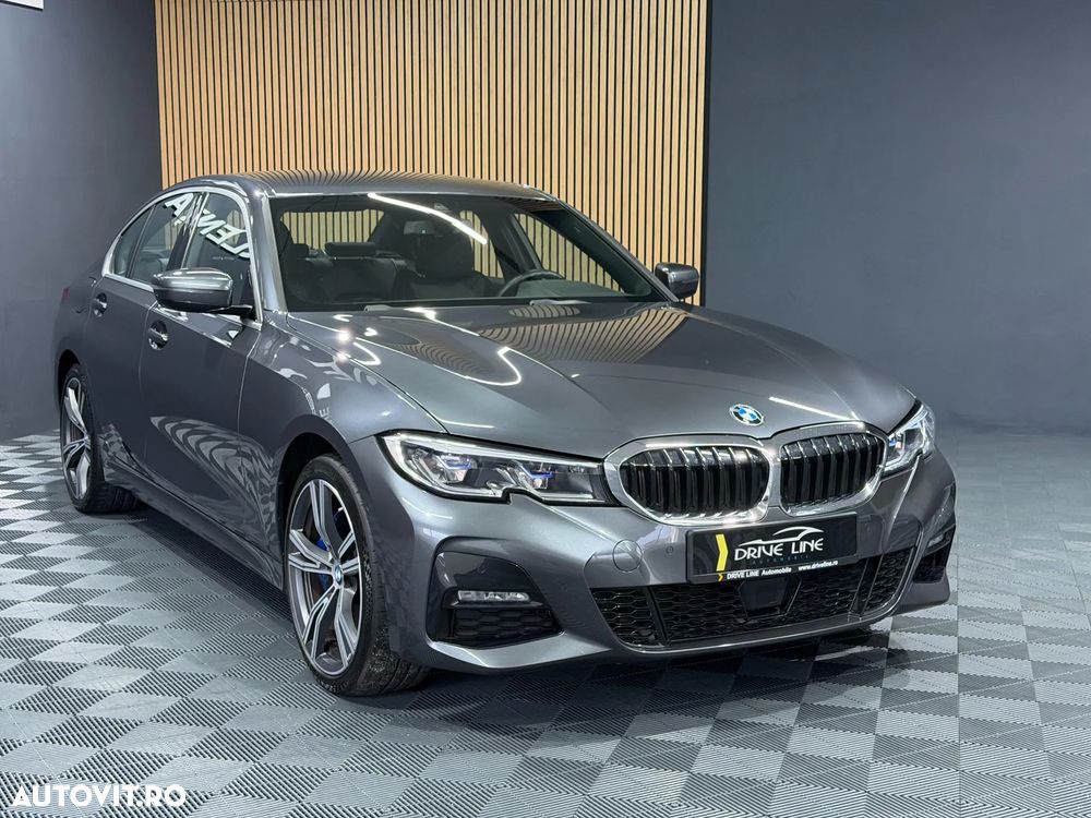 BMW Seria 3 330e Aut. M Sport - 39