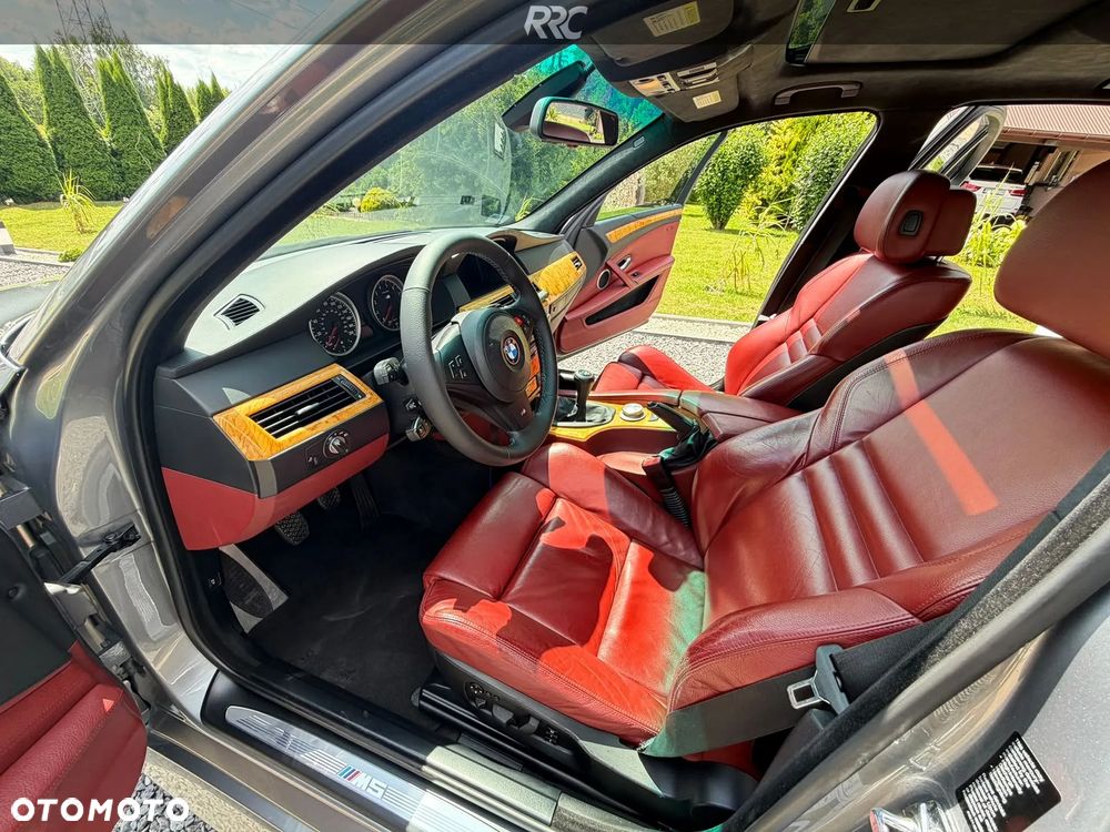 BMW M5 ver-standard - 11