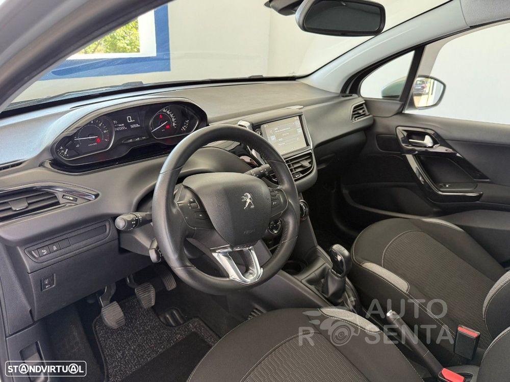 Peugeot 208 1.2 PureTech Allure - 9