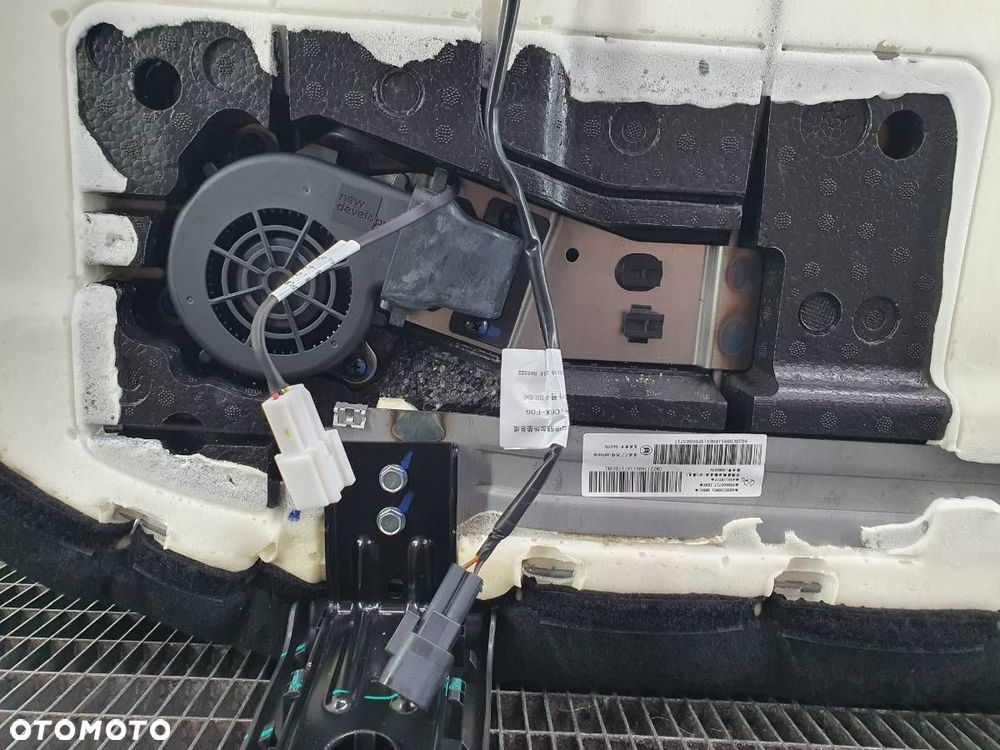 KANAPA TYŁ SKÓRA FOTELE WENTYLOWANE GRZANE BAIC BEIJING 7 X7 2024 - 11