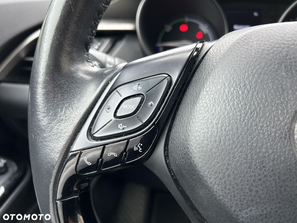 Toyota C-HR 2.0 Hybrid Executive - 18