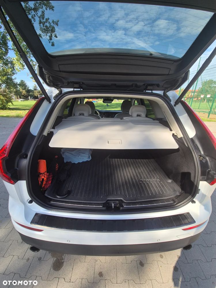 Volvo XC 60 T5 AWD Momentum - 16