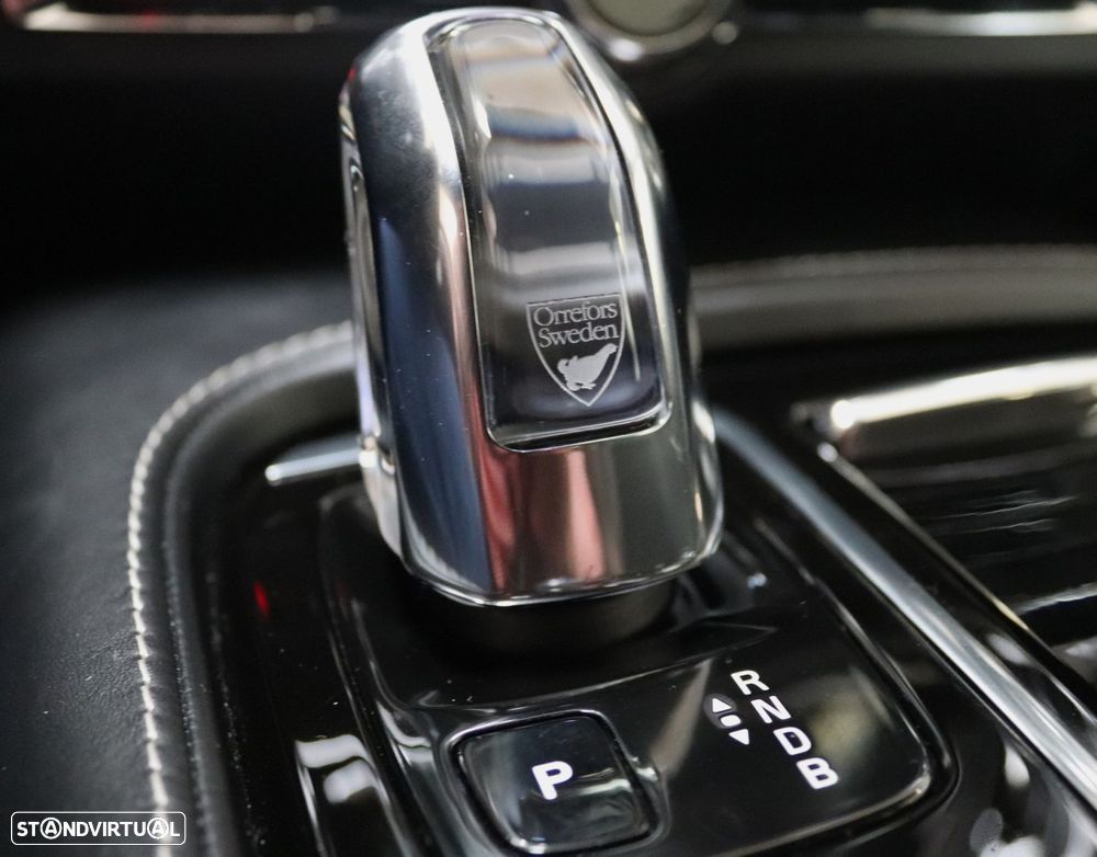 Volvo S90 2.0 T8 R-Design AWD Geartronic - 31