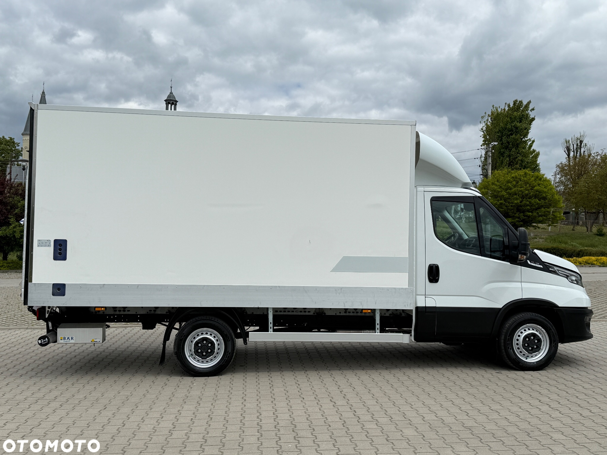 Iveco DAILY 35-160 160KM Hi Matic *Resor+Poduszka* Full LED Kontener * Izoterma +Winda 750KG SUPER STAN!!! - 2