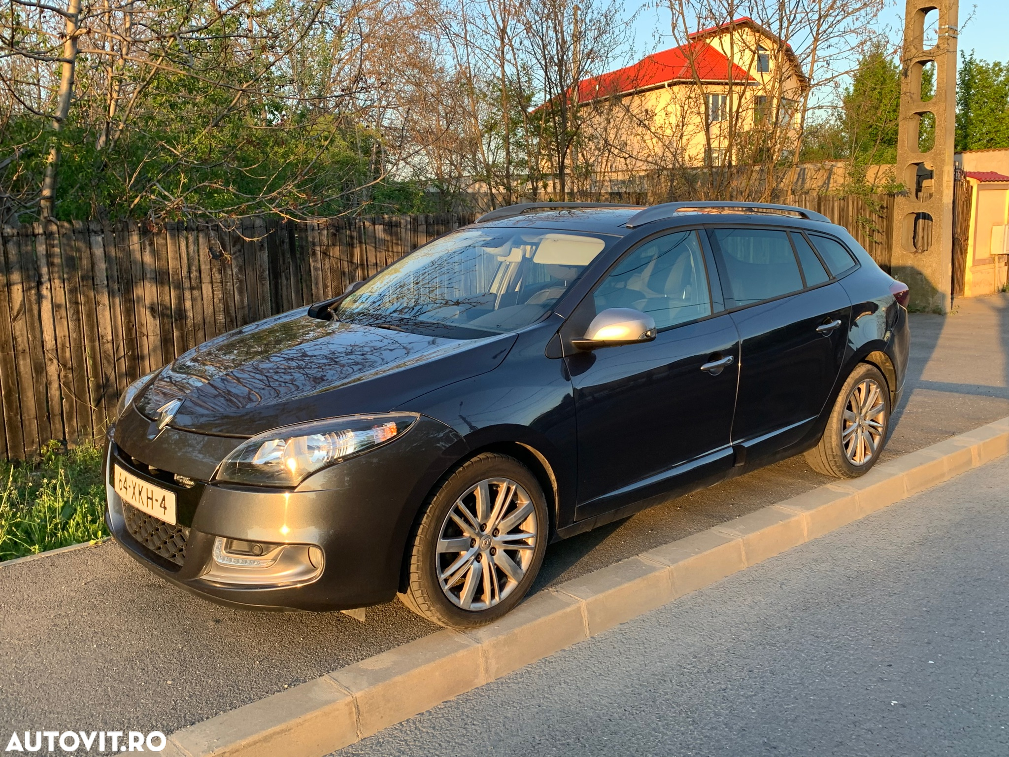 Renault Megane ENERGY dCi 110 GT LINE - 6