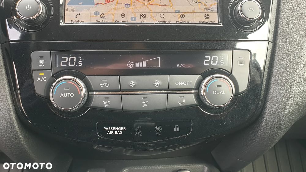 Nissan Qashqai 1.3 DIG-T N-Connecta EU6d - 26