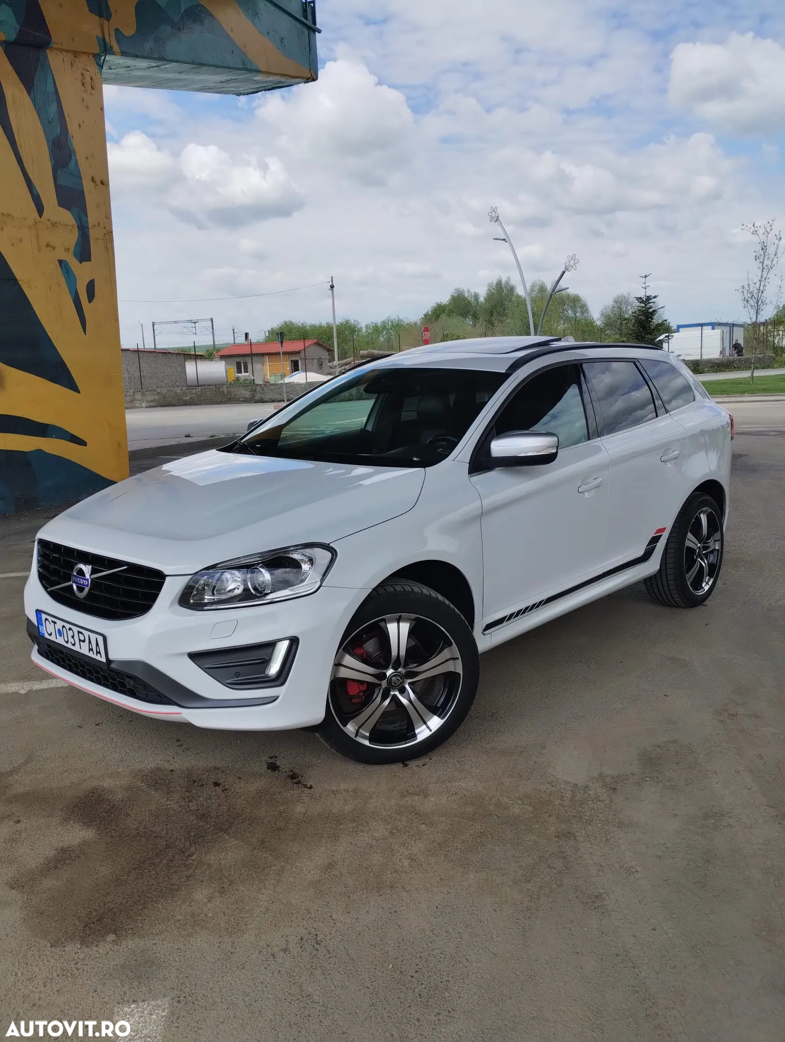 Volvo XC 60 - 4