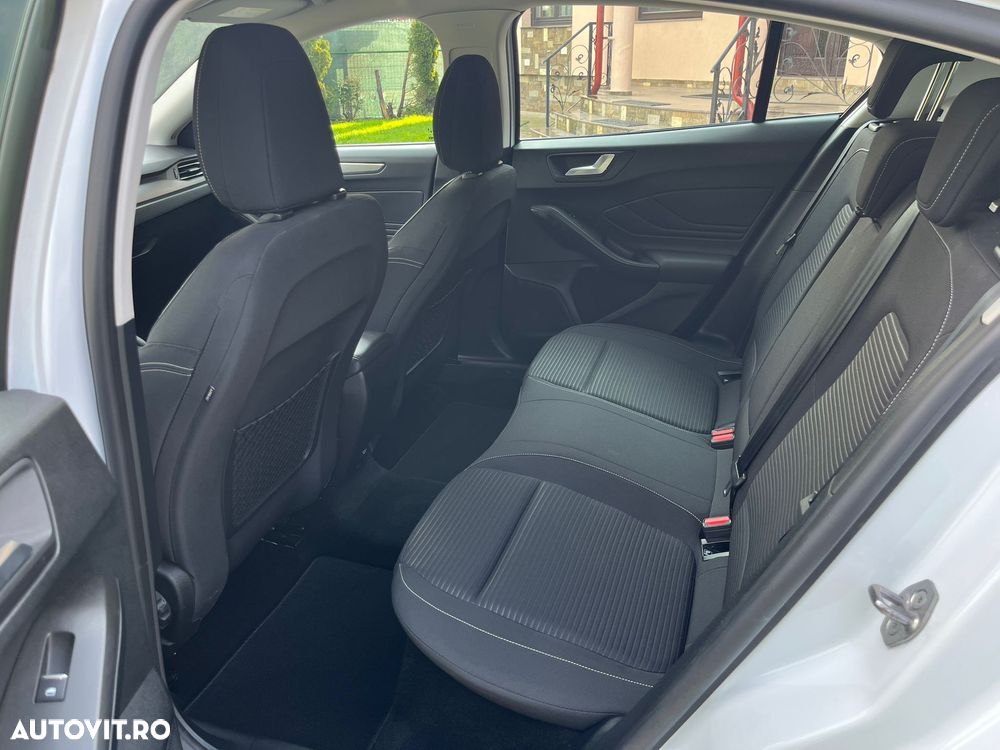 Ford Focus 1.5 EcoBlue Titanium Business - 9