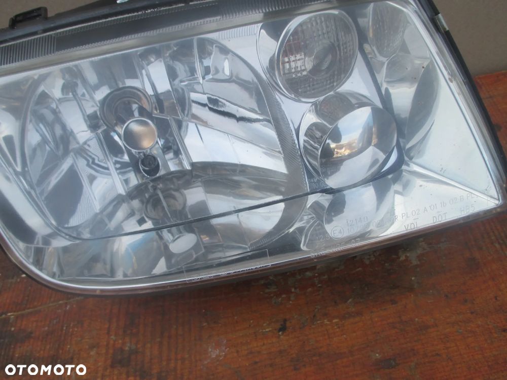 lampa prawa VW Bora TYC Europa - 2