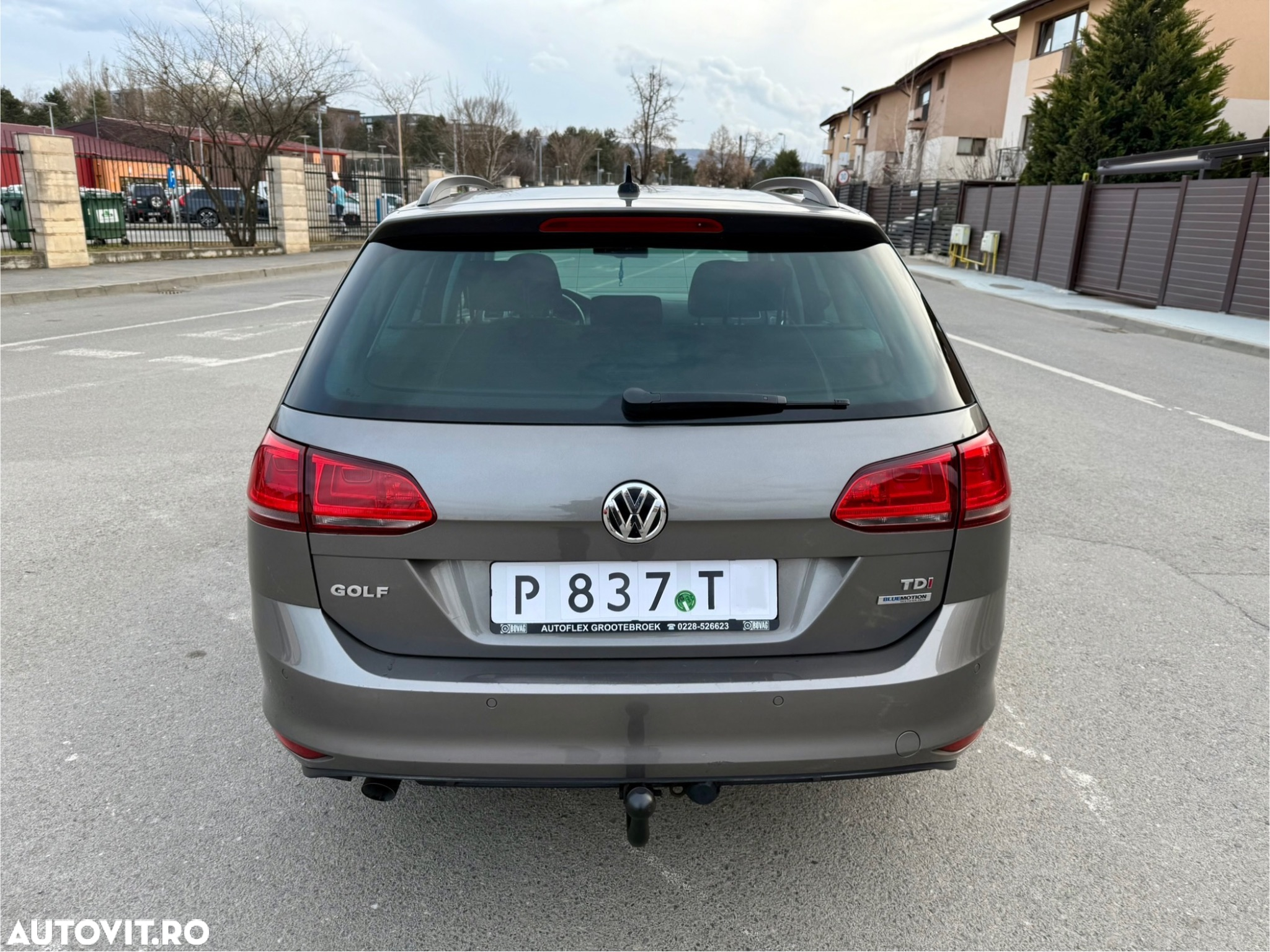 Volkswagen Golf 1.6 BlueTDI DSG Comfortline - 29