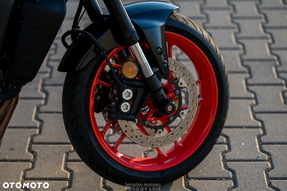 Yamaha MT - 8