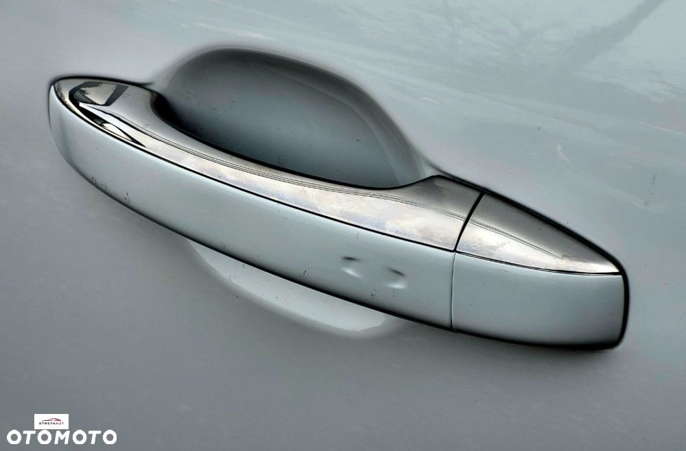 Renault Grand Scenic - 10
