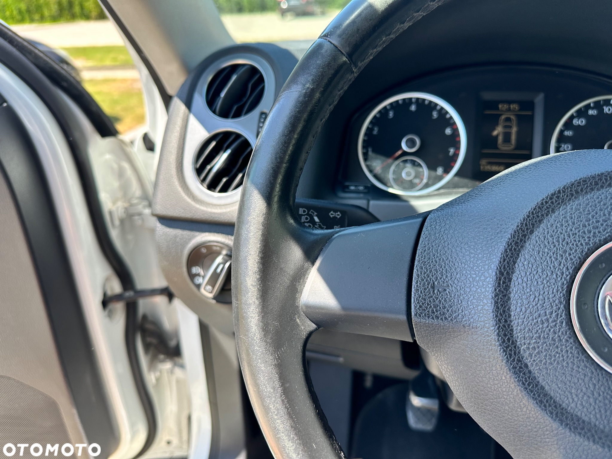 Volkswagen Tiguan 1.4 TSI BlueMotion Technology Trend & Fun - 25