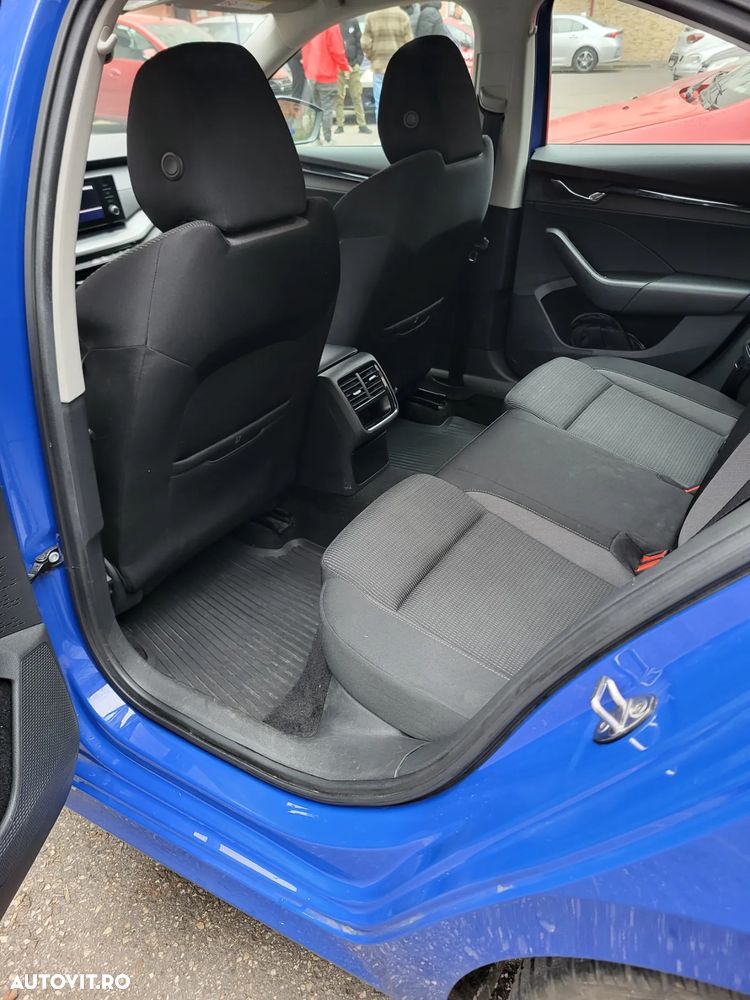 Skoda Octavia 2.0 TDI DSG Ambition - 5