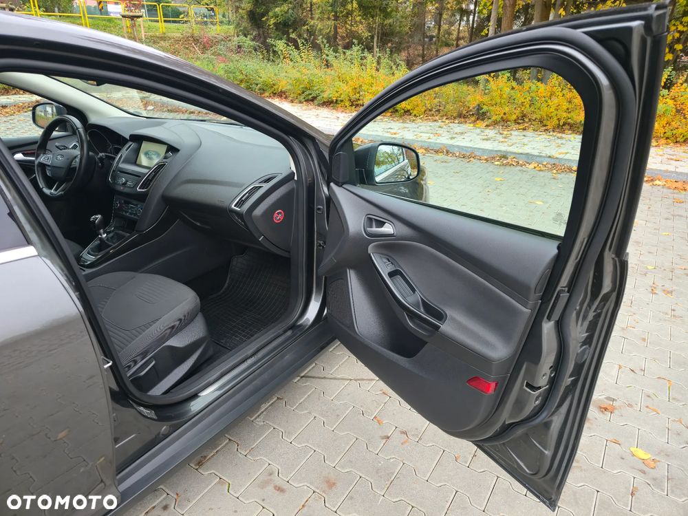 Ford Focus - 10
