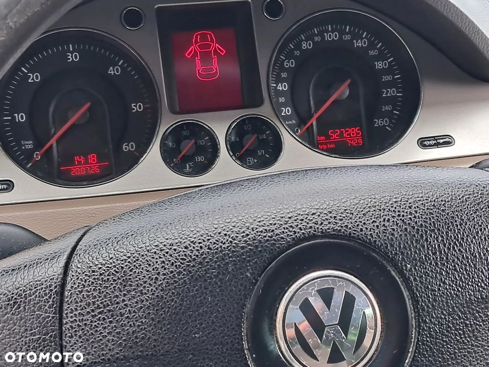 Volkswagen Passat 2.0 TDI DPF Comfortline DSG - 4