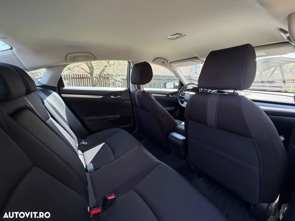 Honda Civic 1.5 VTEC Turbo Elegance Navi - 19