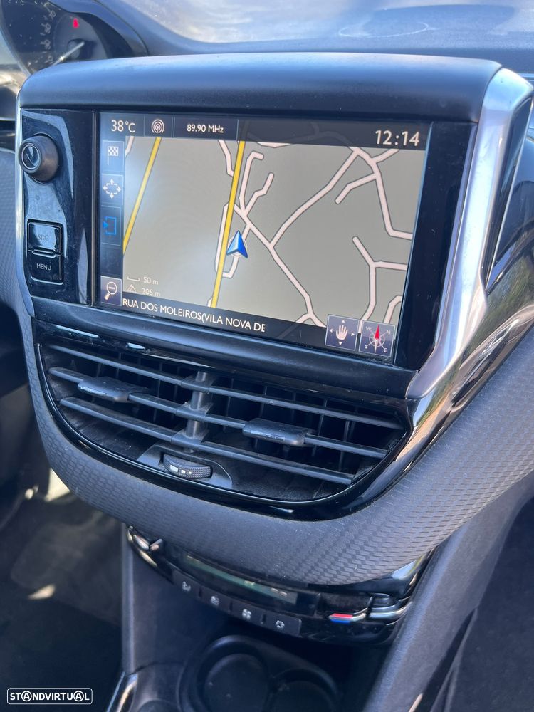 Peugeot 2008 BlueHDi FAP 120 STOP & START Allure - 11