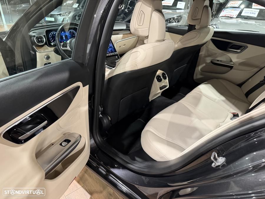 Mercedes-Benz C 300 e Avantgarde - 27