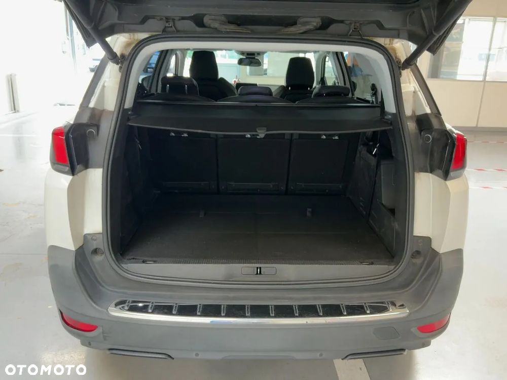 Peugeot 5008 1.6 BlueHDI Allure S&S EAT6 - 10