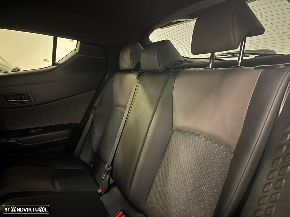 Toyota C-HR 2.0 Hybrid Exclusive+P.Luxury - 8