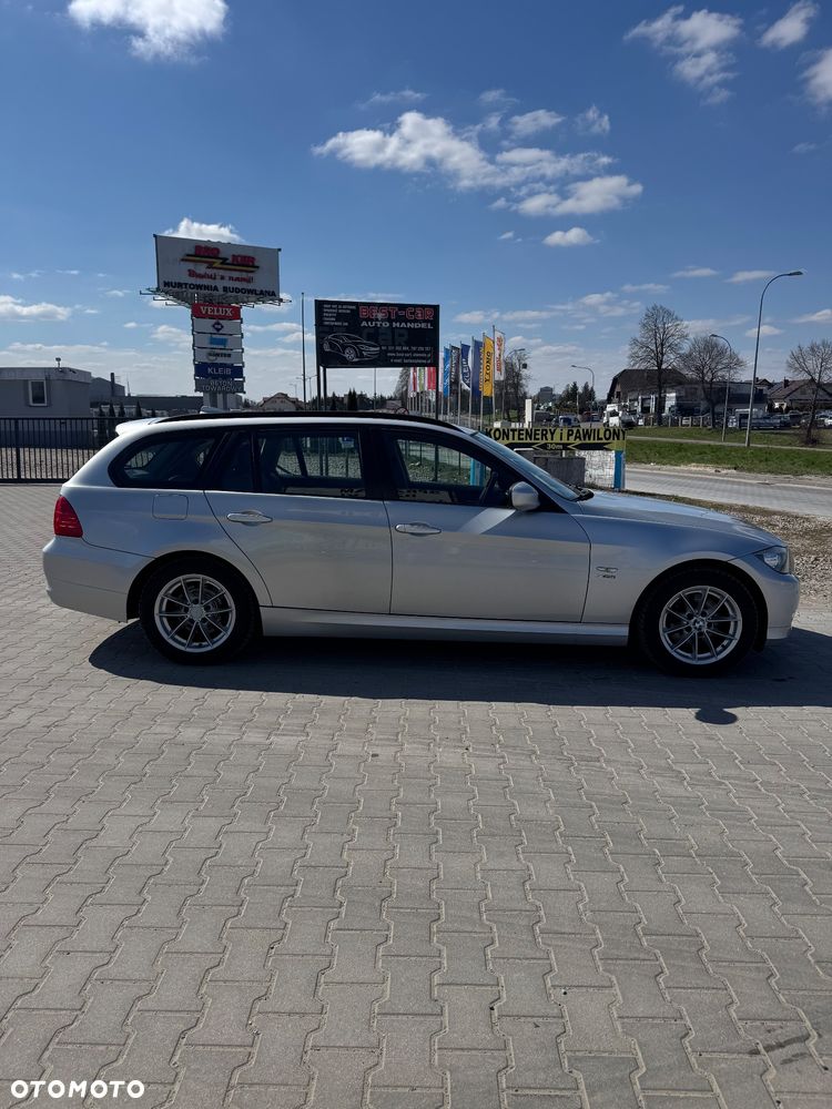 BMW Seria 3 320d xDrive DPF Edition Exclusive - 16