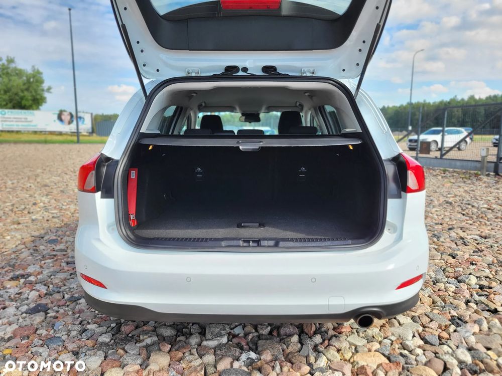 Ford Focus 1.5 EcoBlue SCR Connected - 18