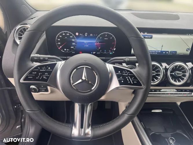 Mercedes-Benz GLA 200 d 4MATIC Aut. - 11