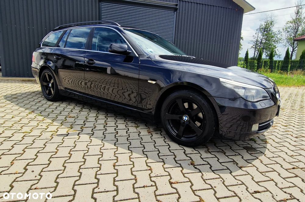 BMW Seria 5 520i - 5